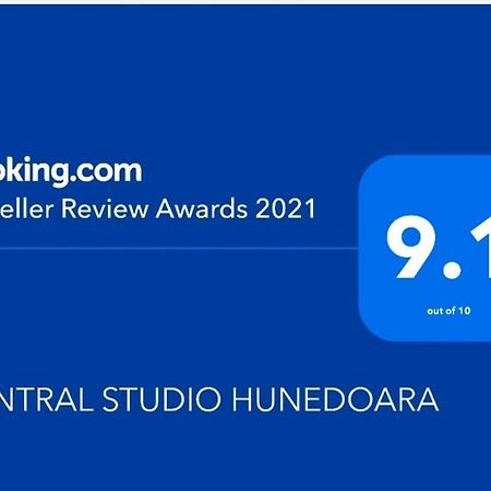Central Studio Hunedoara Exterior foto